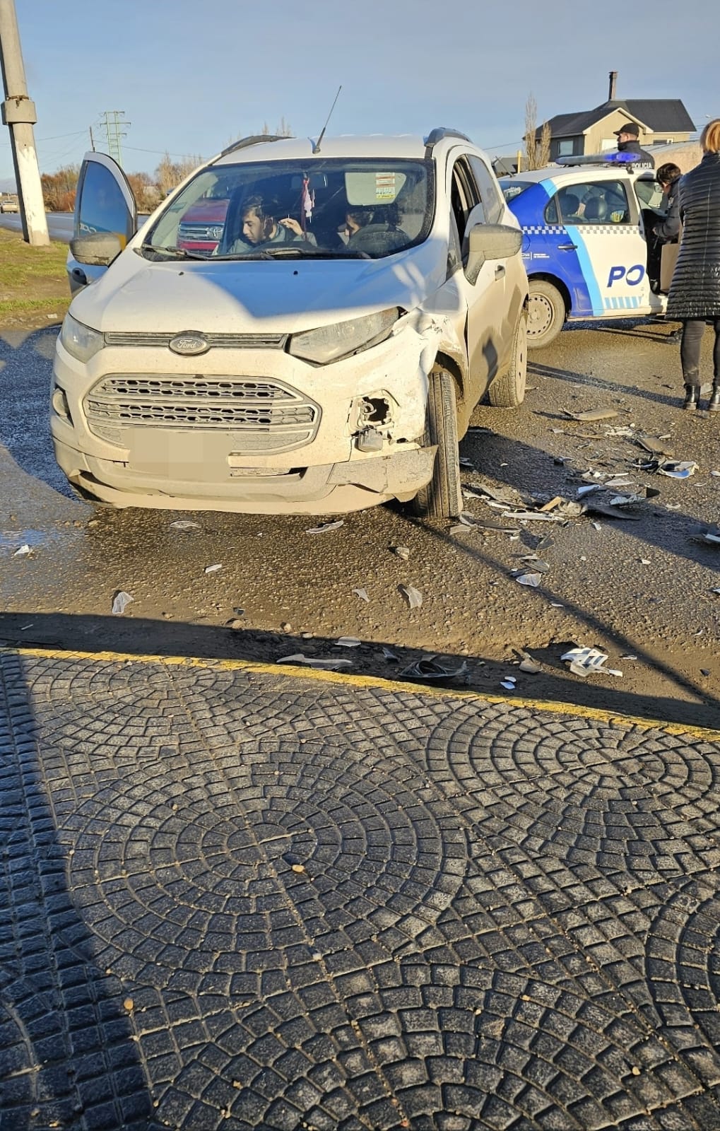 Colisión vehicular en intersección de Avda. San Martín y calle Italia