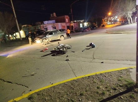 Accidente de tránsito con personas lesionadas en la ciudad de Caleta Olivia