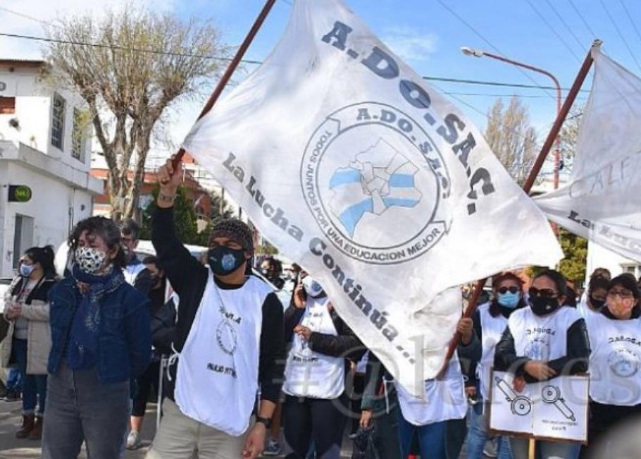MEDIDA DE FUERZA: PARO DOCENTE POR 48 HORAS LOS DÍAS 7 Y 8 DE JULIO EN SANTA CRUZ