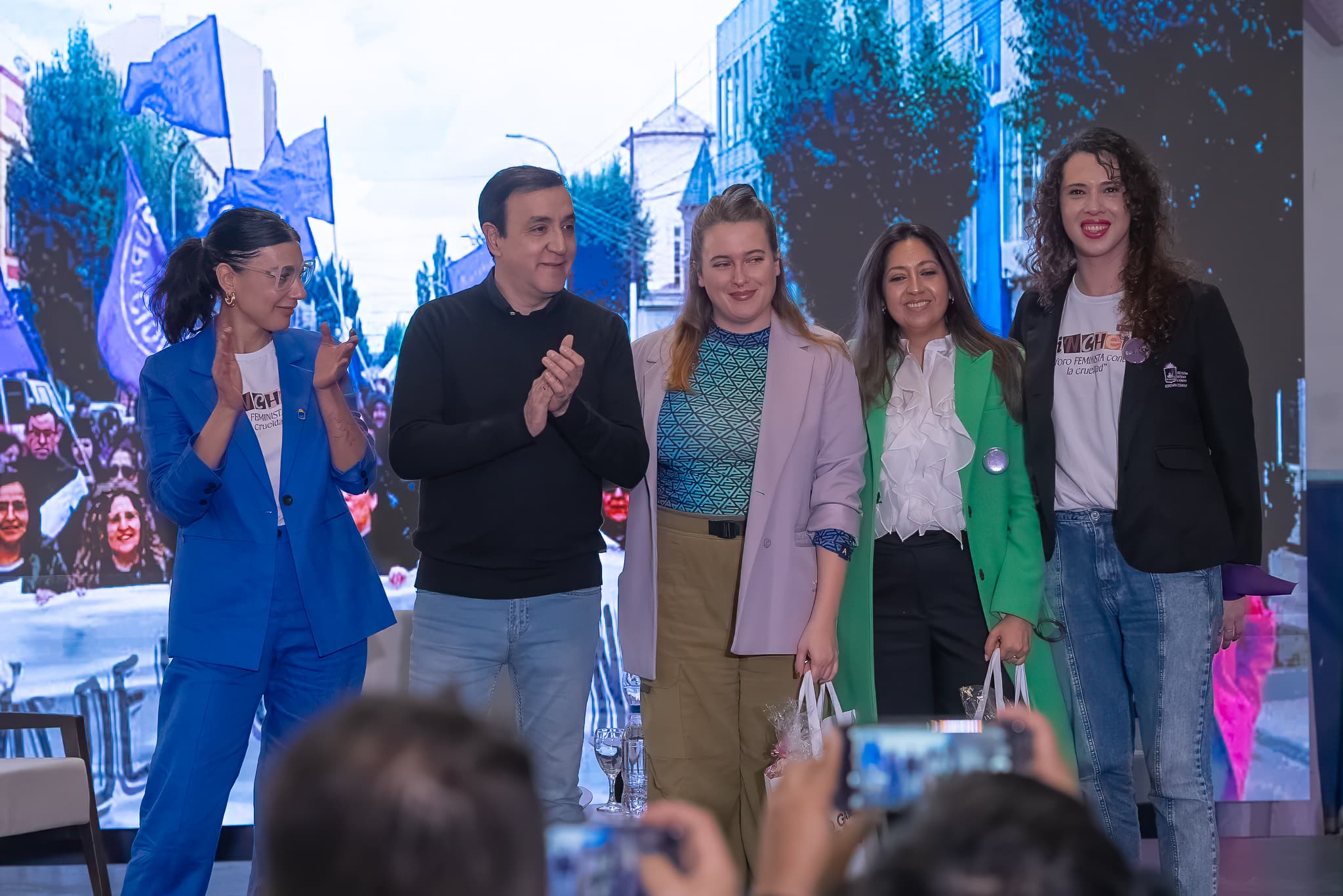 “Trinchera”: voces feministas se reunieron en el 17 de Octubre para debatir, reflexionar y resistir