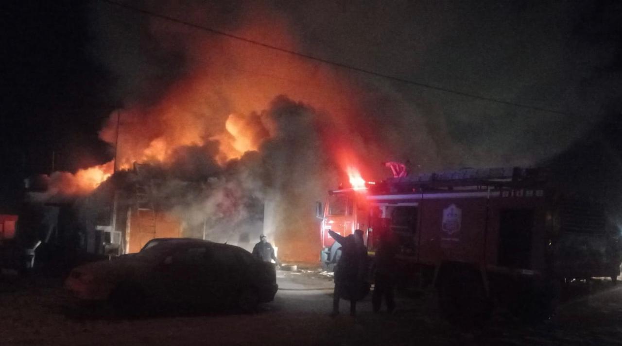 Incendio de vivienda en Barrio San Benito: Un hombre permanece internado en terapia intensiva